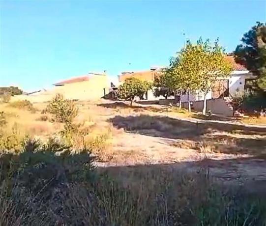 Terreno en calle Mariana Pineda thumbnail 1