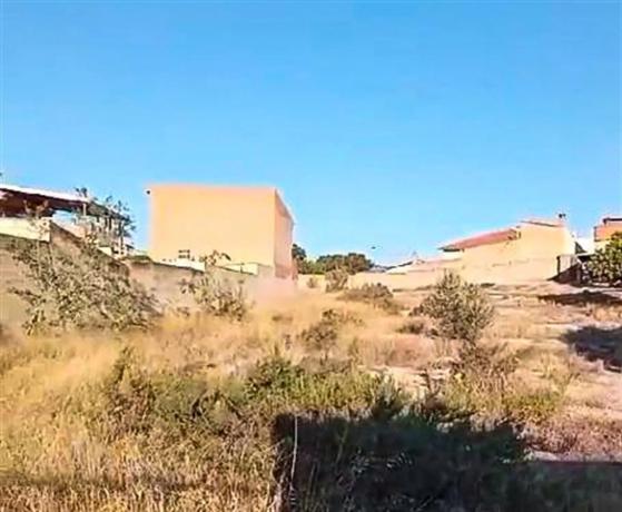 Terreno en calle Mariana Pineda thumbnail 2