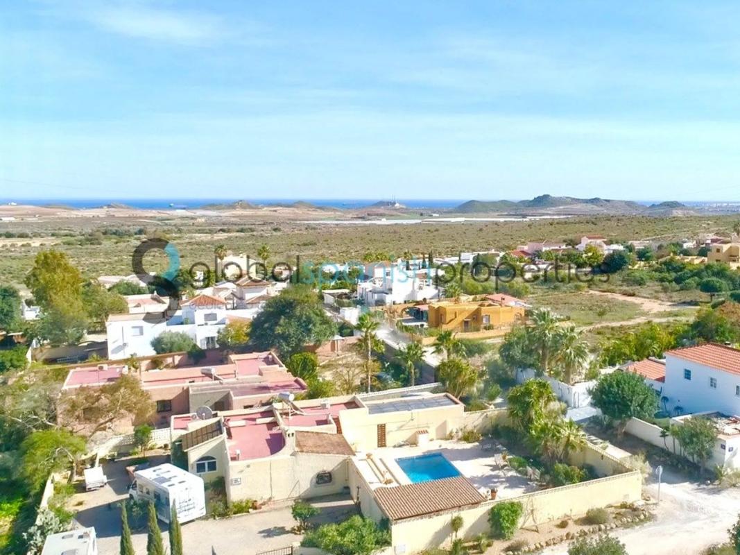 Terreno en venta en Cuevas del Almanzora, Almería photo 1
