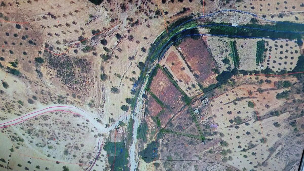 Terreno en venta en Tahal, Almería photo 1