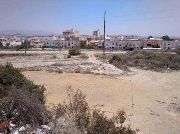 Terreno en calle Isabel la Católica photo 3