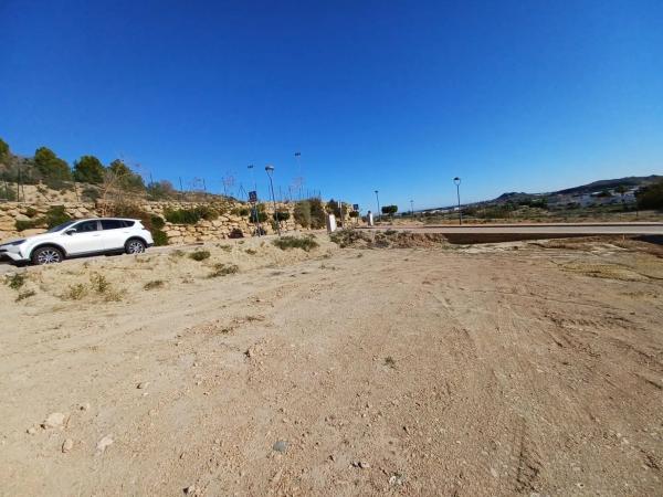 Terreno en calle Juan Goytisolo, 20 thumbnail 1