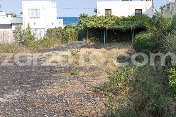 Terreno en avenida de las Marinas thumbnail 2