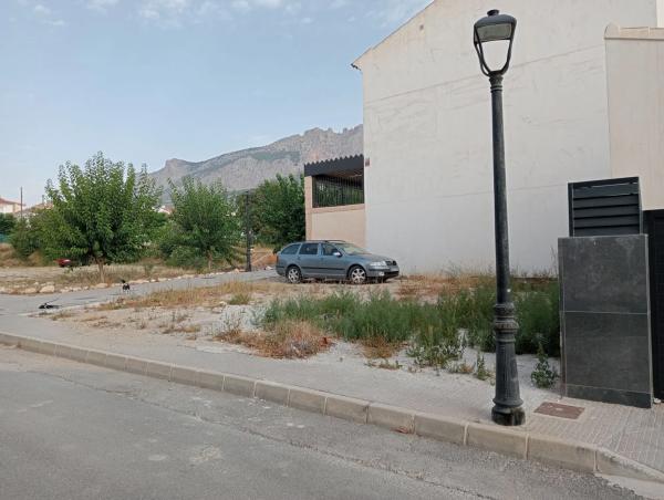 Terreno en calle Antonio Gala s/n sn photo 3