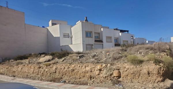 Terreno en calle Majada, 15 thumbnail 2