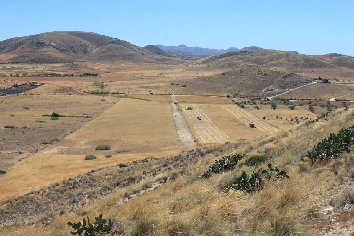 Terreno en venta en Nijar, Almería photo 1
