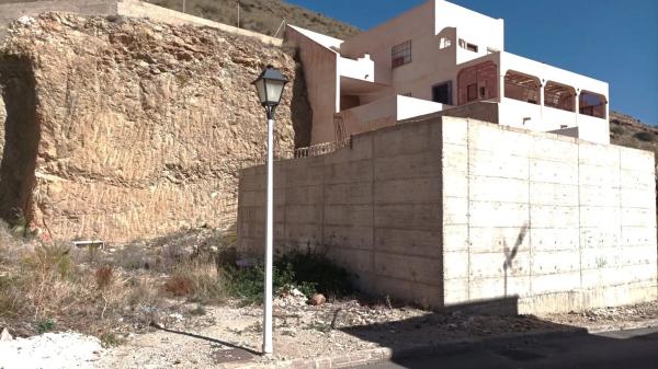 Terreno en calle Dalias thumbnail 1