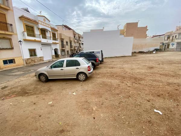 Terreno en calle Murillo, 19 thumbnail 1