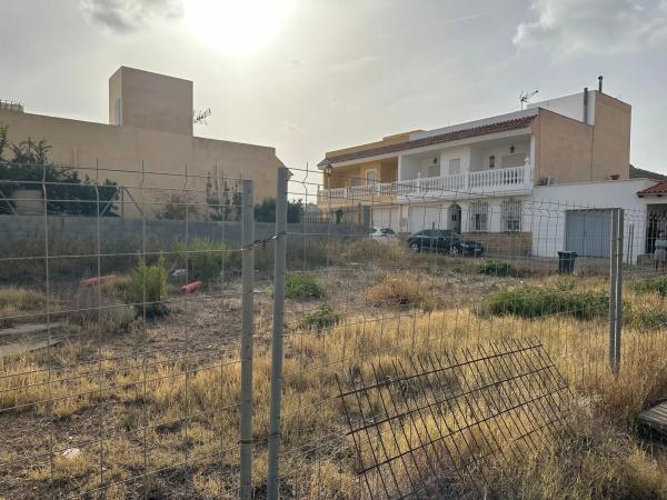 Terreno en avenida María Andreses, 3 thumbnail 2