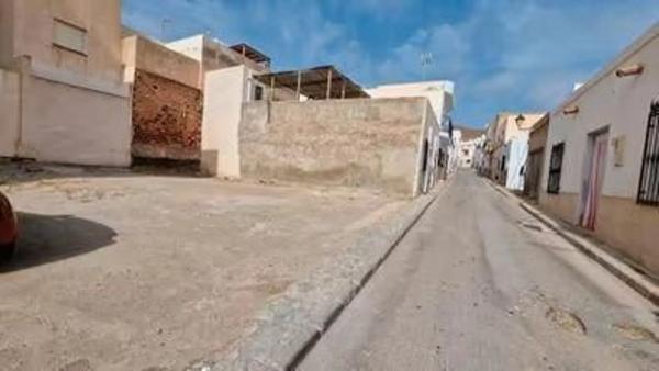 Terreno en calle San Antonio, 16 photo