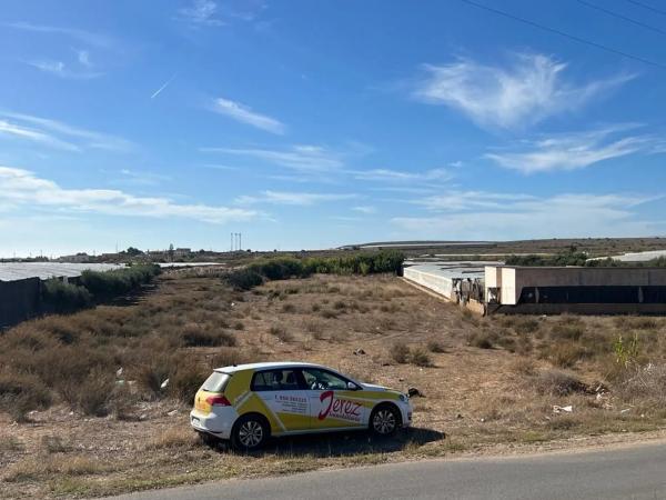 Terreno en San Isidro - Campohermoso photo 1