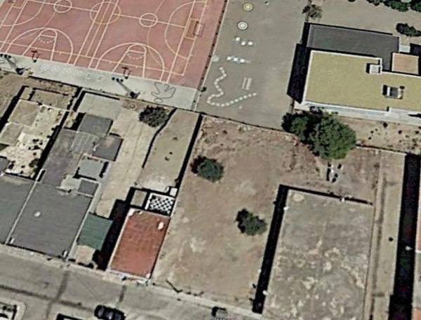 Terreno en calle Manzanares photo 1