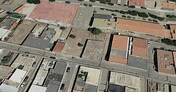Terreno en calle Manzanares photo 2