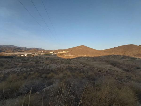 Terreno en N-341, km 15 thumbnail 1