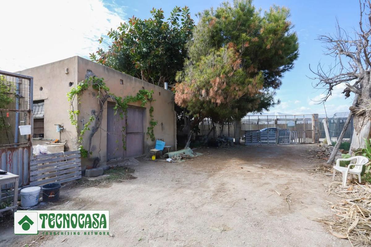 Terreno en venta en Adra, Almería photo 2