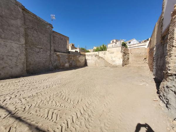 Terreno en plaza San Pedro, 12 thumbnail 1