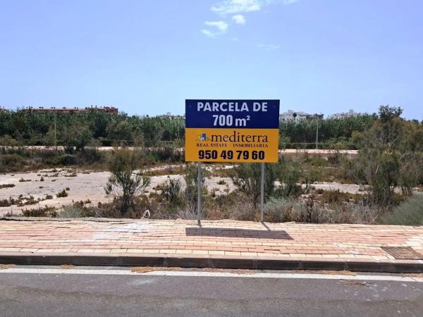 Terreno en calle Garcilla photo 2
