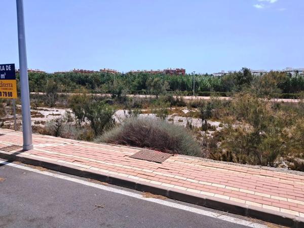 Terreno en calle Garcilla photo 4