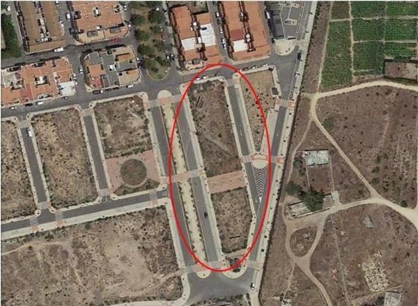 Terreno en calle Granate photo