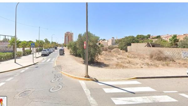 Terreno en Barrio Pabellón-Estación-Corte Inglés photo 1