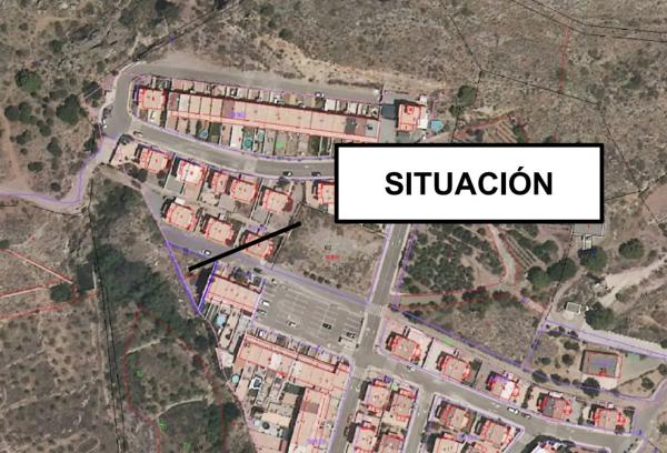 Terreno en calle el Almendro, 11 photo