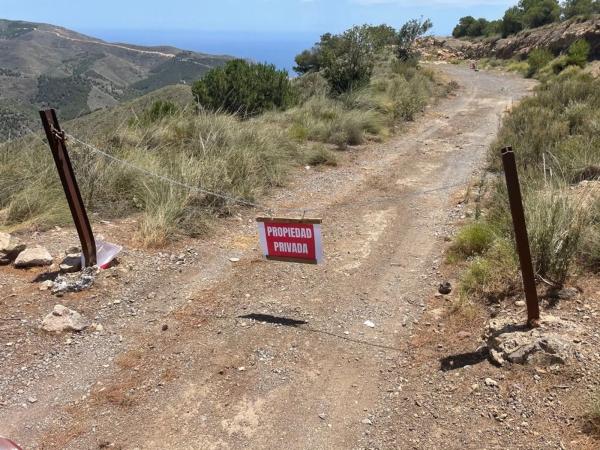 Terreno en enix, 1 photo 3