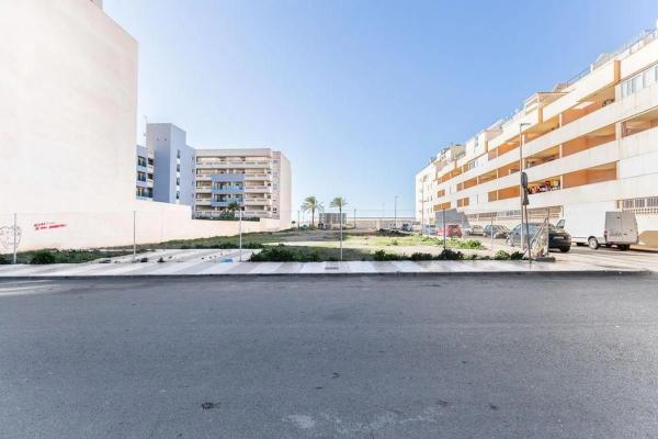 Terreno en avenida Antonio Pintor y Amat Benavides, 85 thumbnail 1