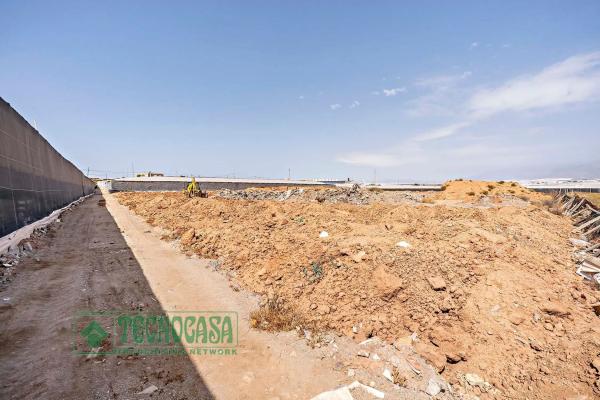 Terreno en Barrio Carretera Mojonera - Cortijos de Marín thumbnail 1