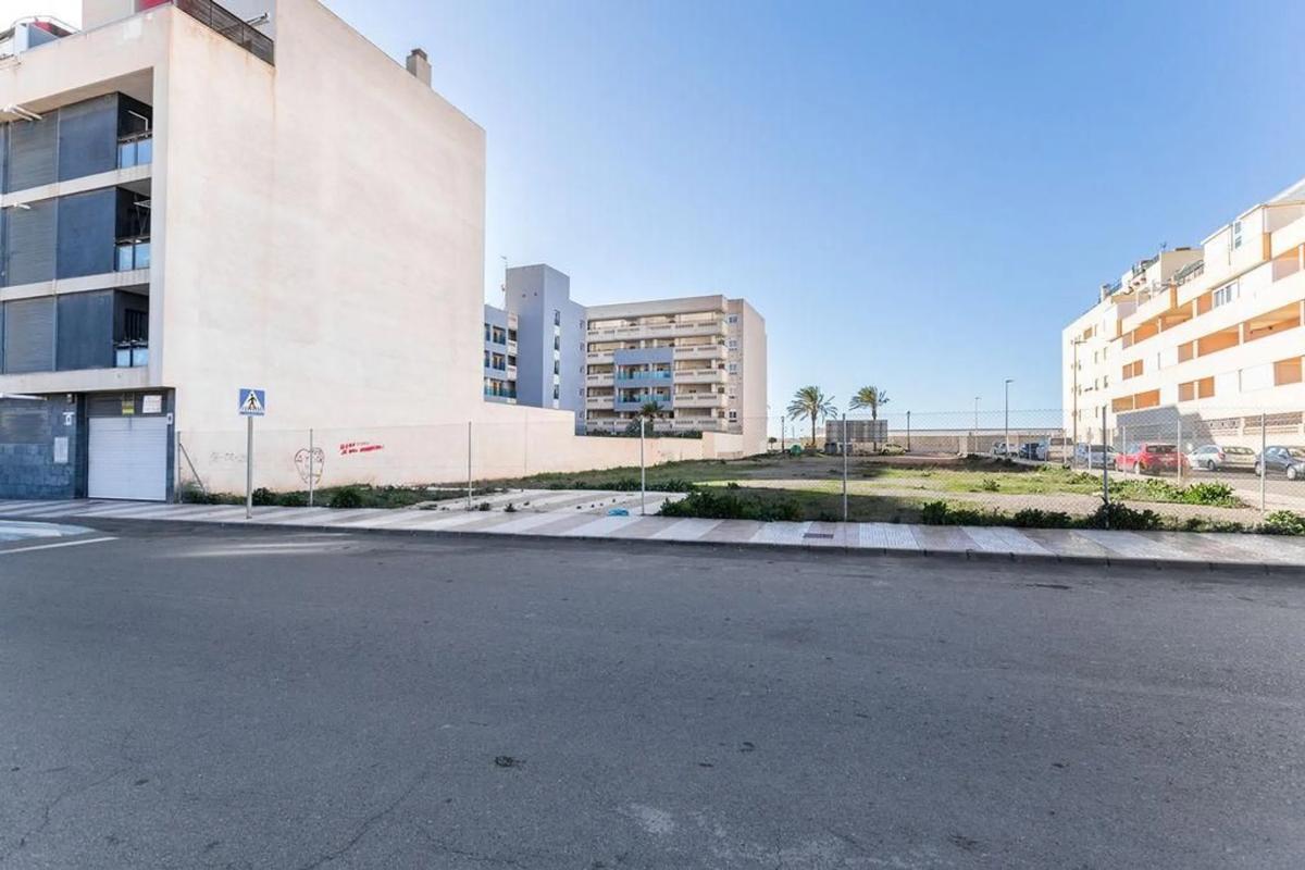 Działka na sprzedaż w Roquetas de Mar, Almería photo 5
