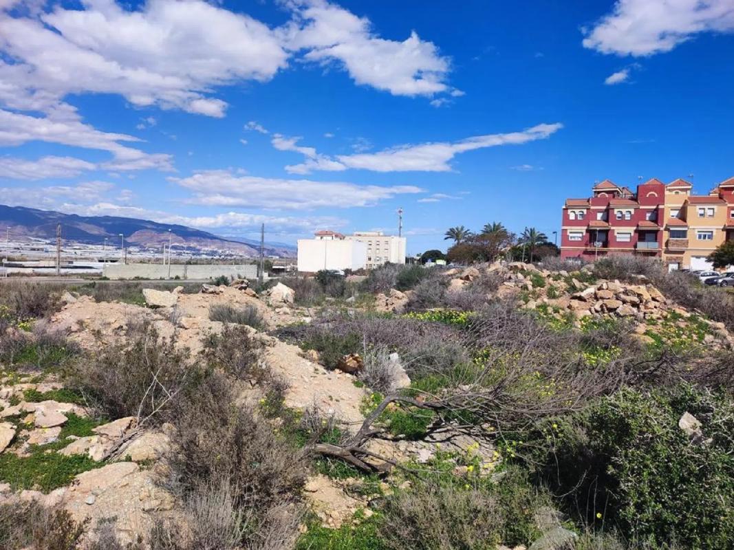 Terreno en venta en Roquetas de Mar, Almería photo 4