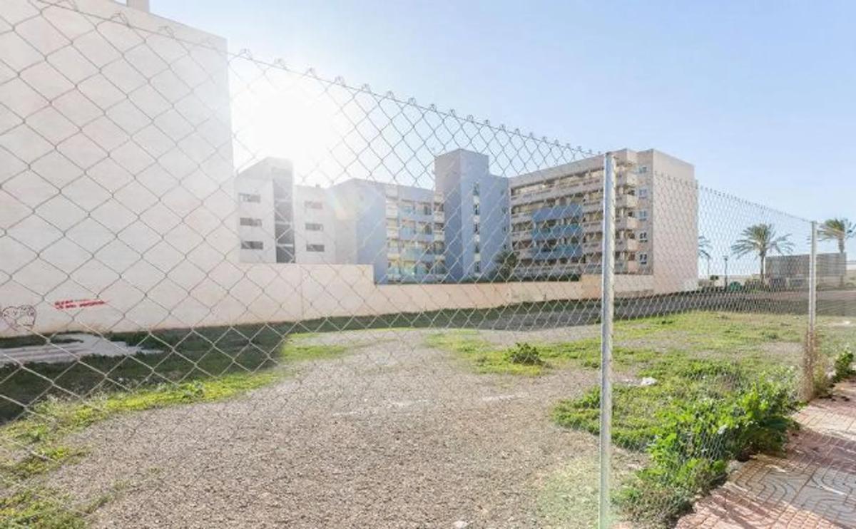 Terreno en venta en Roquetas de Mar, Almería photo 3