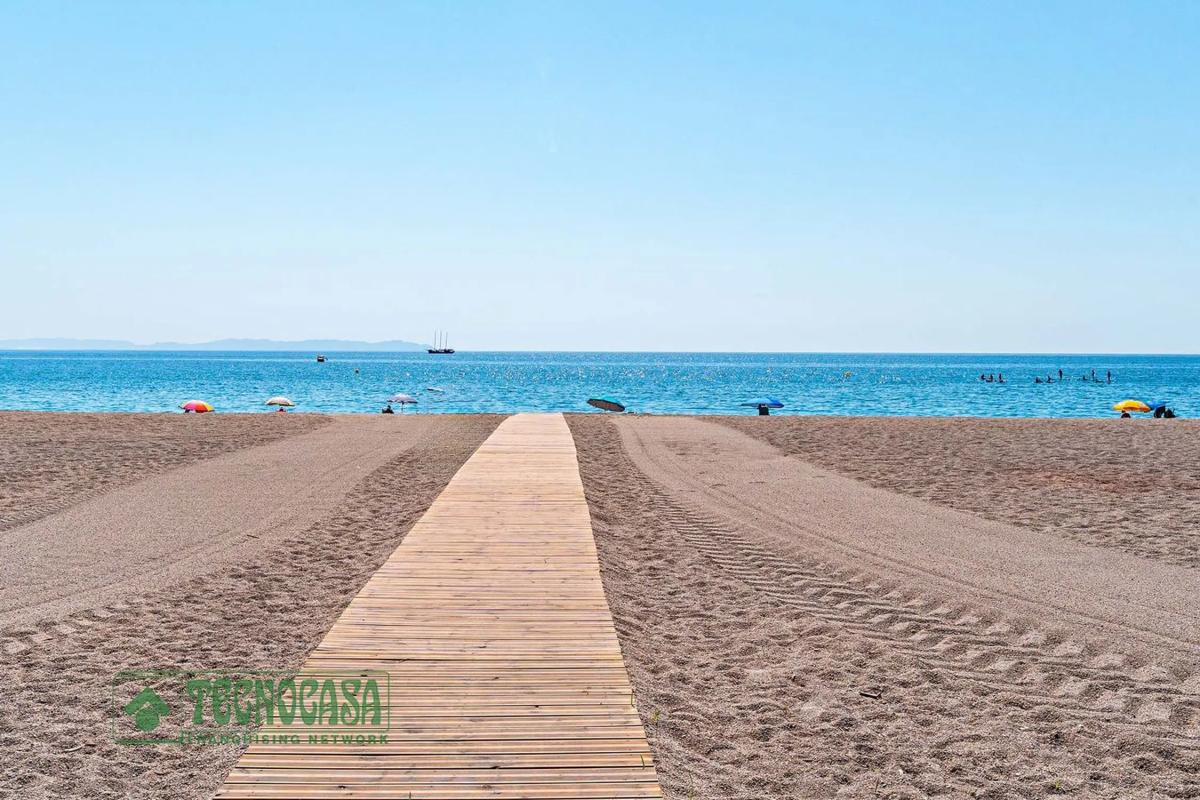 Land for sale in Roquetas de Mar, Almería photo 3