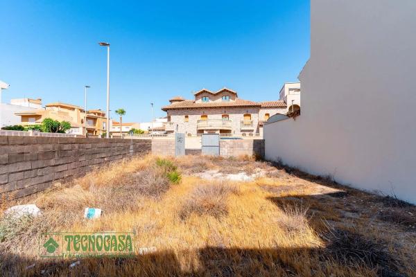 Terreno en calle Amapola thumbnail 1