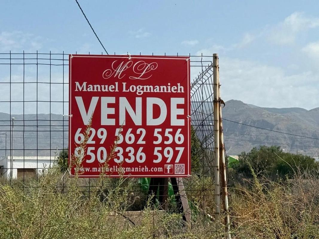 Land for sale in Roquetas de Mar, Almería photo 3