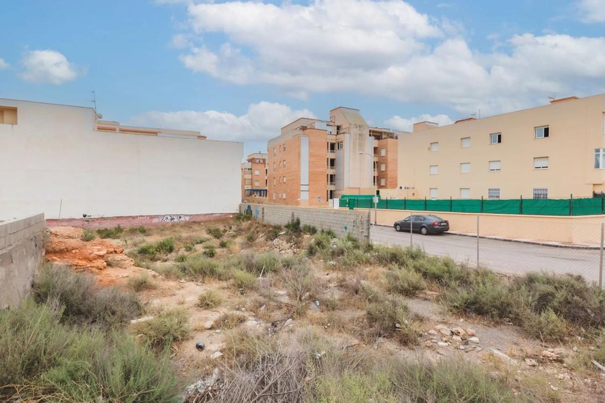 Terreno en venta en Roquetas de Mar, Almería photo 3