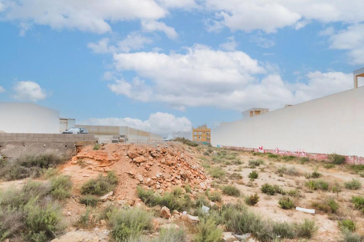 Terreno en venta en Roquetas de Mar, Almería photo 4