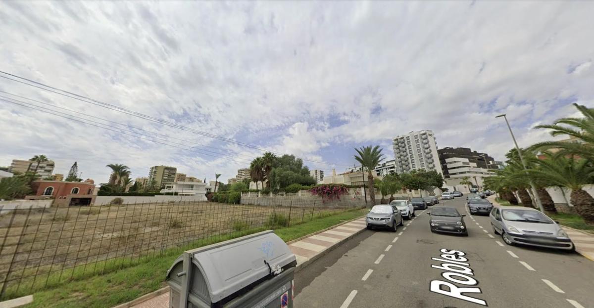 Terreno en venta en Roquetas de Mar, Almería photo 3