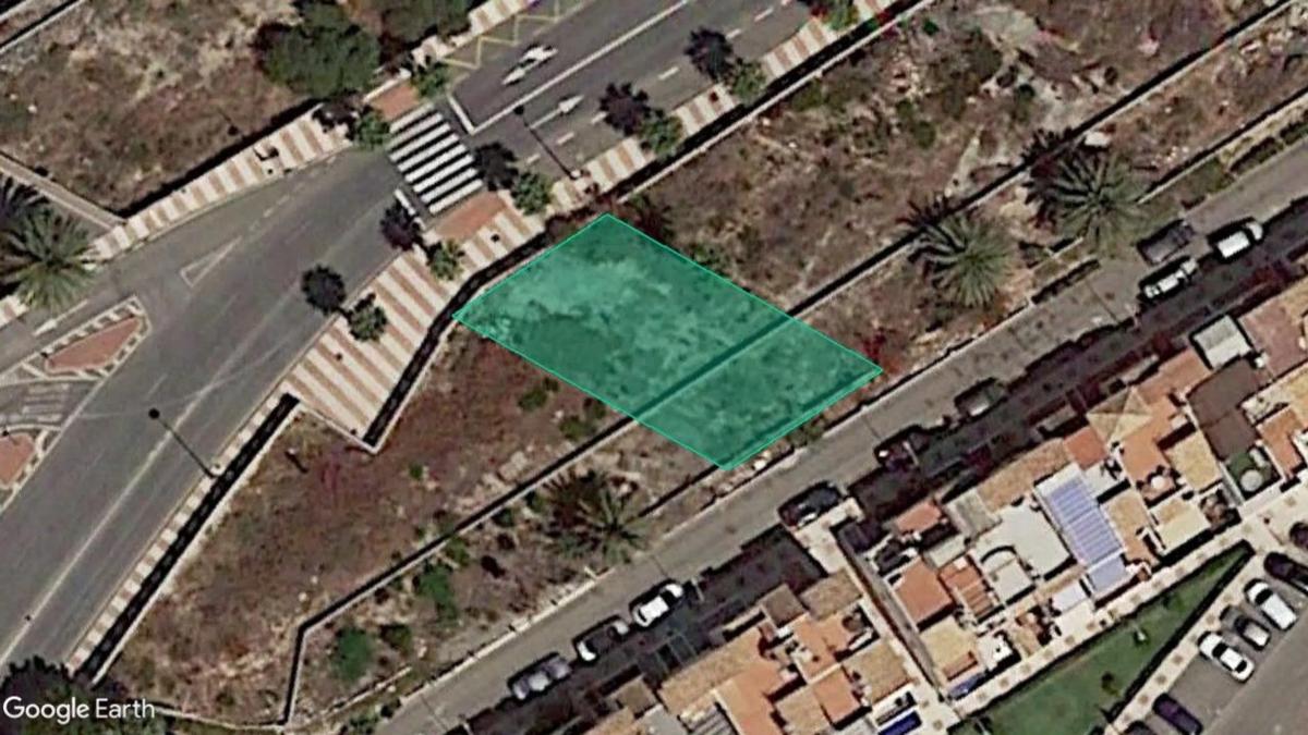 Terreno en venta en Roquetas de Mar, Almería photo 2