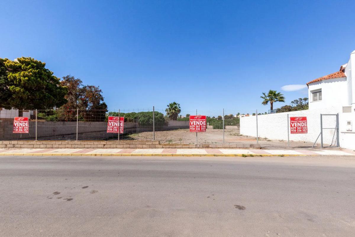 Terreno en venta en Roquetas de Mar, Almería photo 2