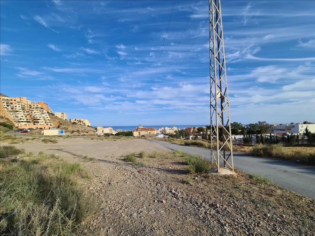 Terreno en venta en Roquetas de Mar, Almería photo 4