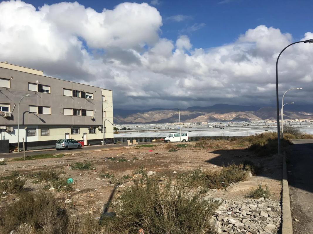 Terreno en venta en Roquetas de Mar, Almería photo 2