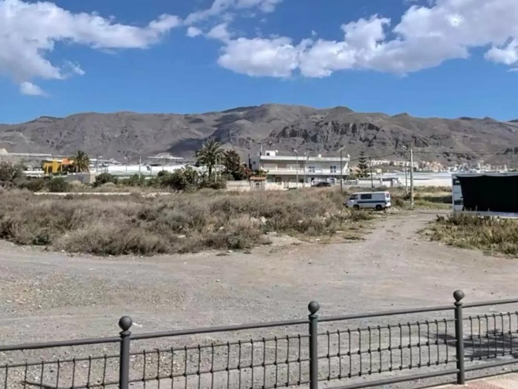 Terreno en venta en Roquetas de Mar, Almería photo 1