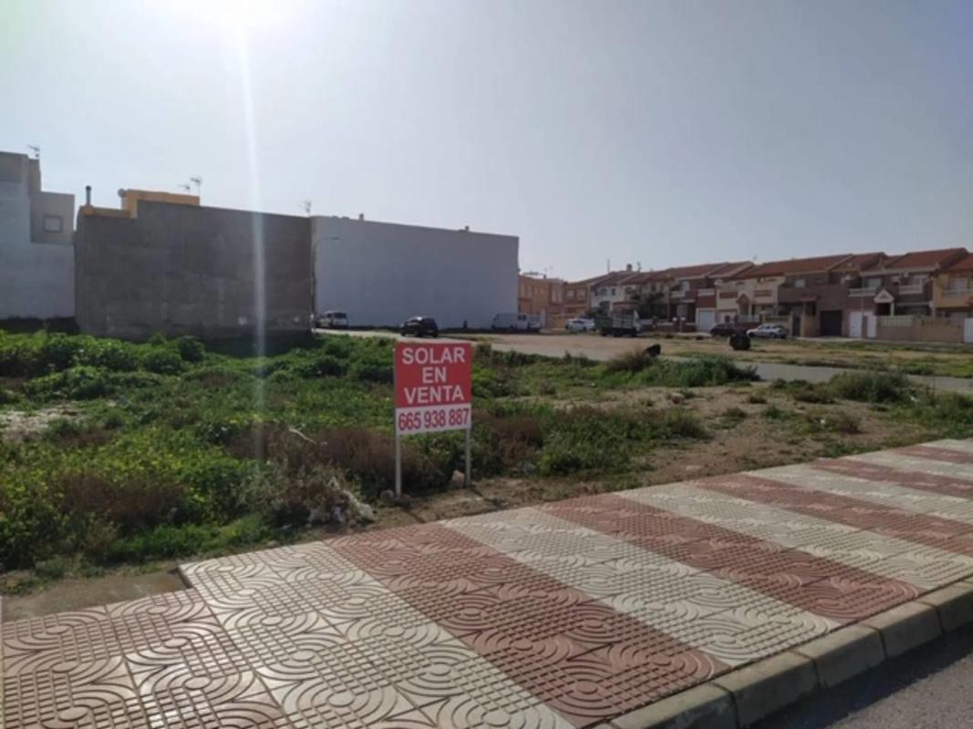 Terreno en venta en Roquetas de Mar, Almería photo 1