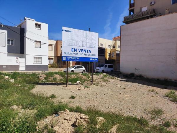 Terreno en calle Virgen de Gádor photo 4