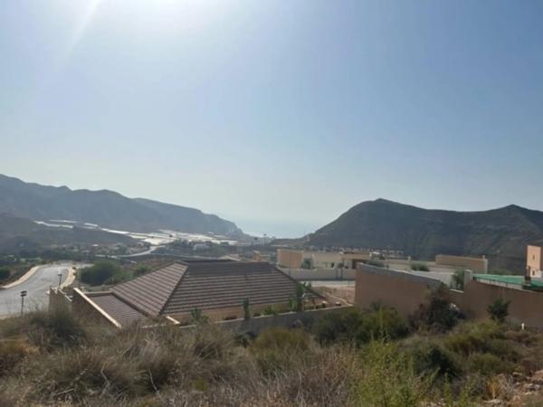 Terreno en calle los Naranjos photo 2