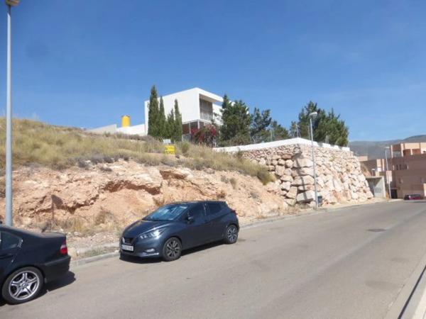 Terreno en calle las Encinas photo 2