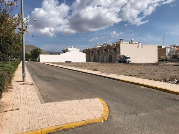Terreno en calle Pedro Alonso s/n photo 3