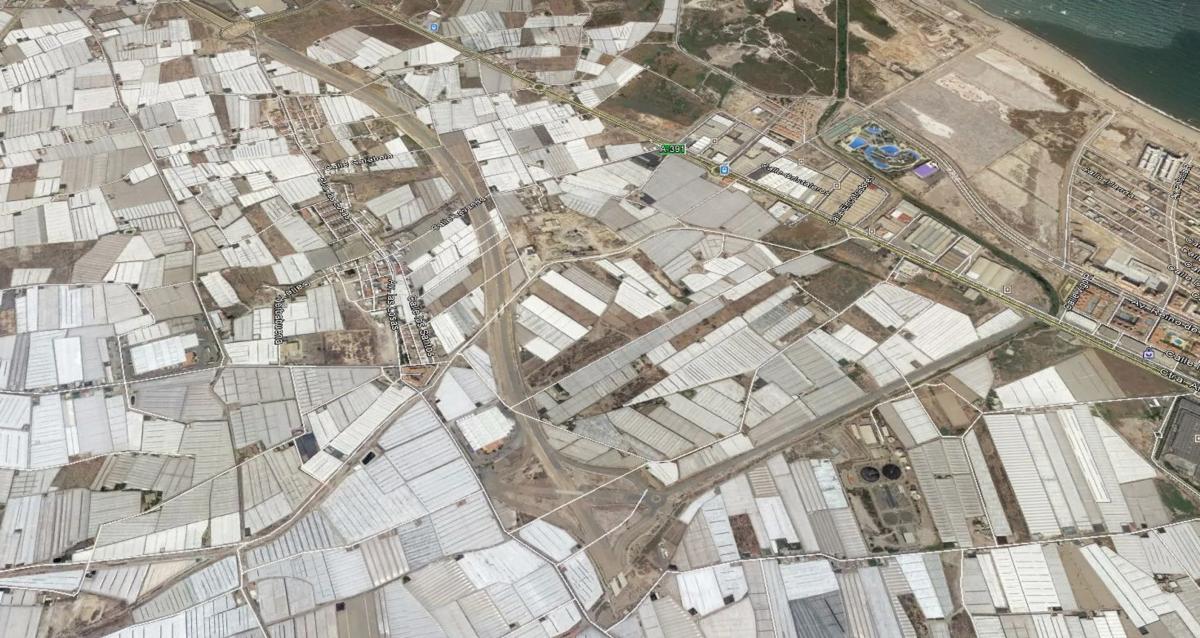 Terreno en venta en Vícar, Almería photo 3