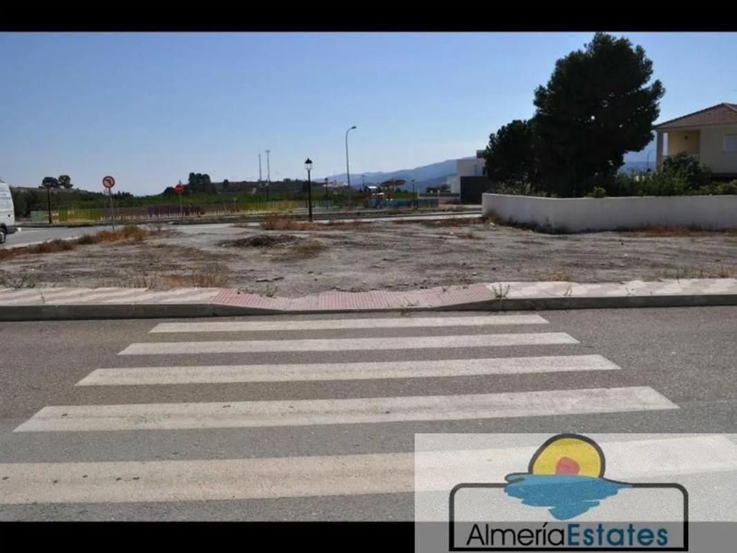 Terreno en venta en Tijola, Almería photo 2