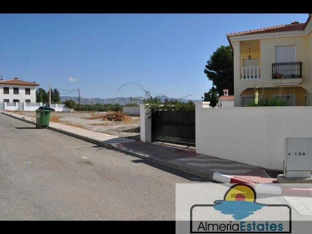 Terreno en venta en Tijola, Almería photo 3
